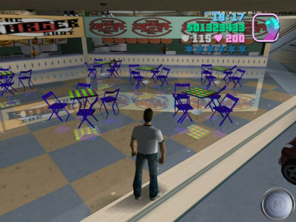 Tables et chaises multicolores