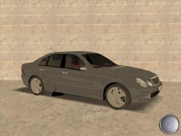 Mercedes Benz E500